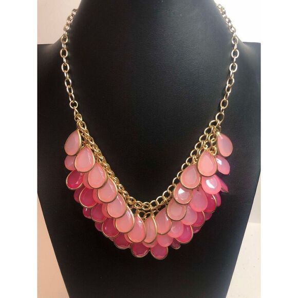 1427 Charming Charlie gold tone pink teardrop layer y2K necklace 18" - Picture 1 of 3